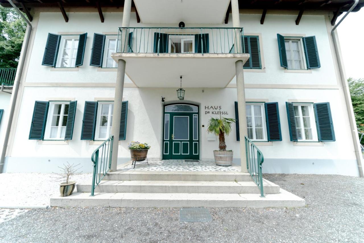 Villa Schwertfuehrer Velden am Woerthersee Exterior photo